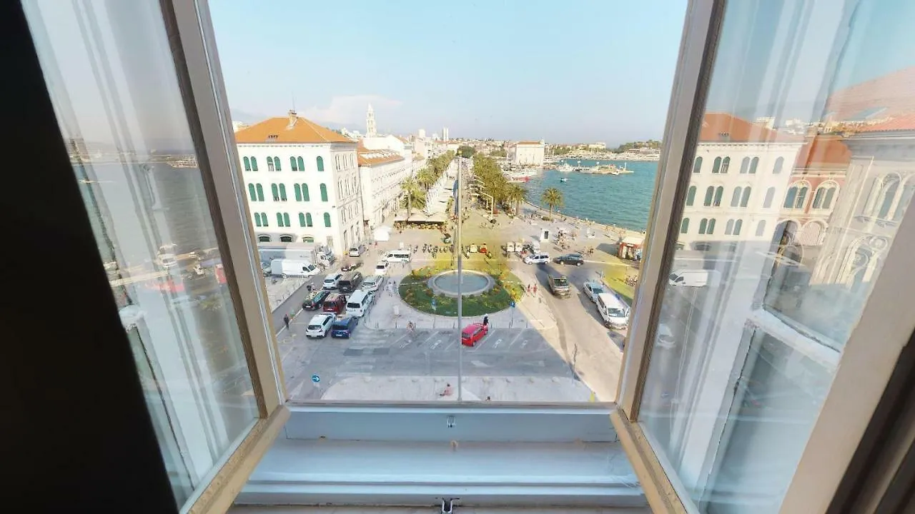 Monumental View Palace Bajamonti location